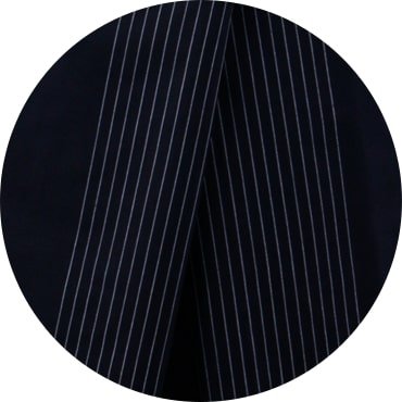 motif de sarong noir et gris à bande